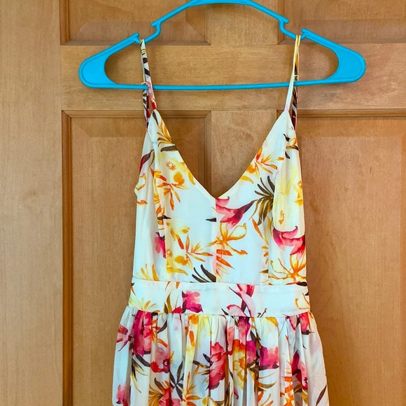 Miss Avenue Ivory Floral Tropical Maxi Dress - Size Small - Picture 7 of 11